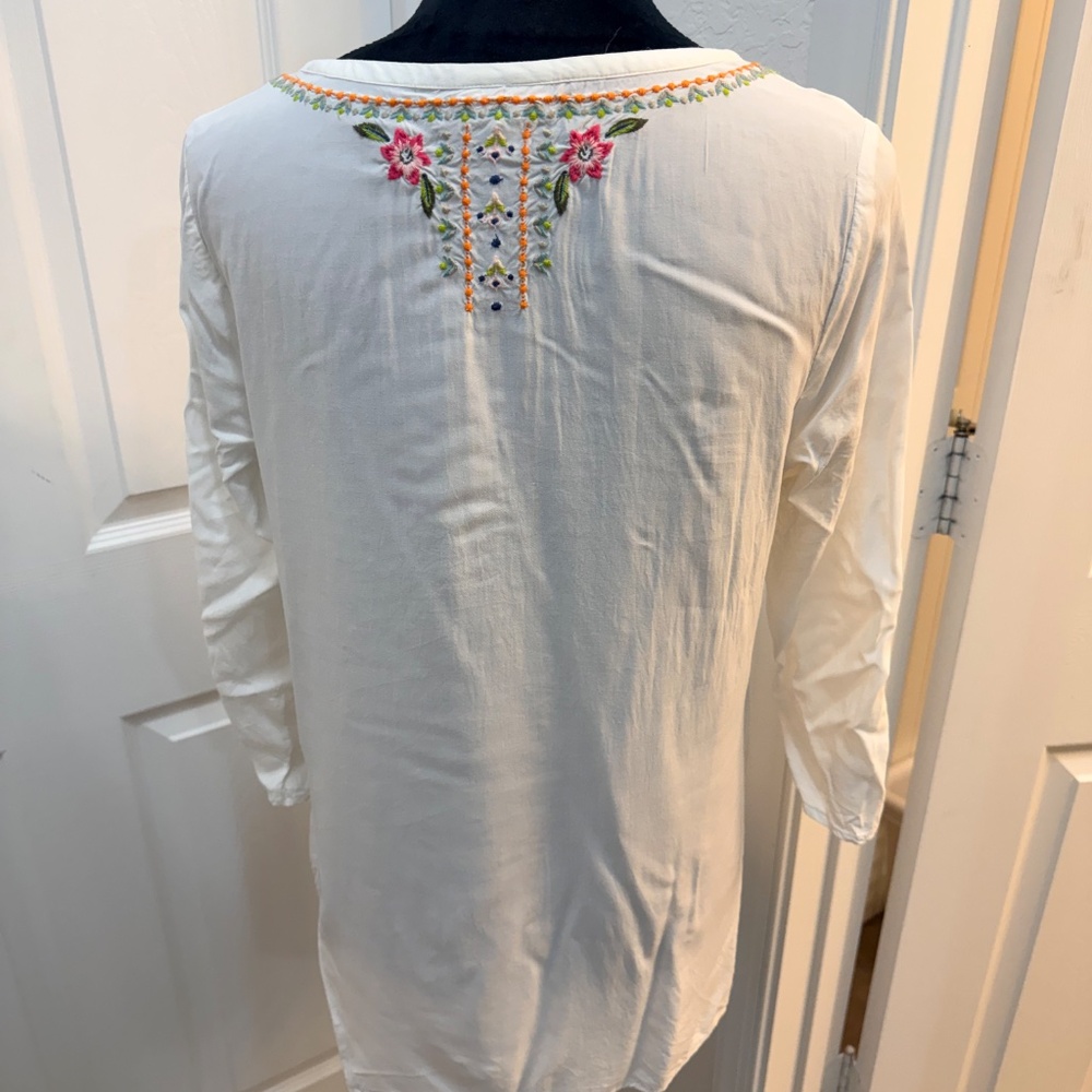 J. Jill Embroidered Tunic Top – White | Size SP (Petite) | Boho Floral - Picture 7 of 8
